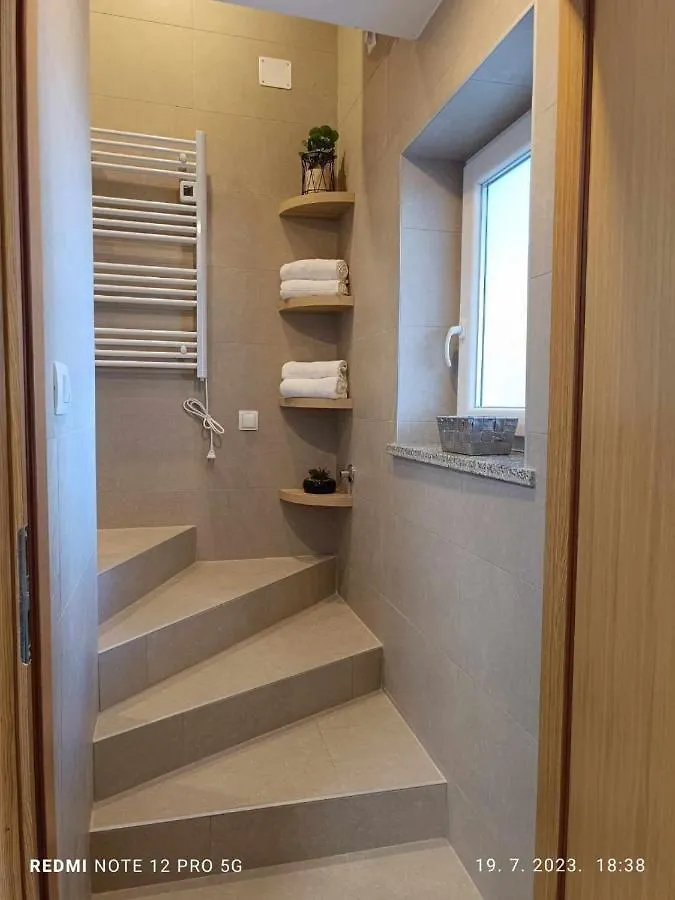 Apartment Tami With Sea View Lovran Croatia