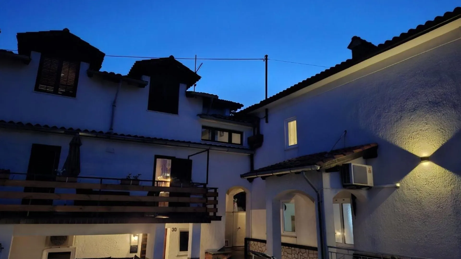 Apartment Tami With Sea View Lovran Croatia